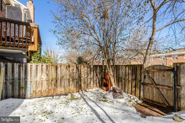 8225 CEDAR LANDING CT, Alexandria, VA 22306