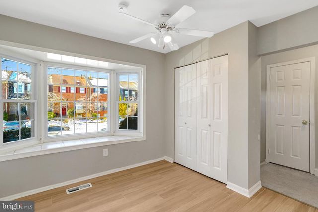 8225 CEDAR LANDING CT, Alexandria, VA 22306