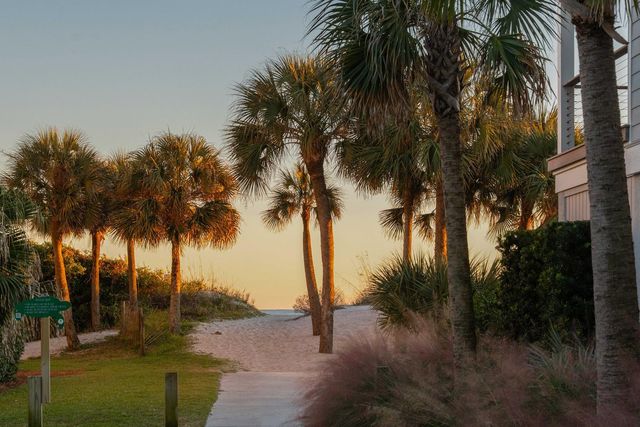 64 Grand Pavilion Boulevard, Isle Of Palms, SC 29451