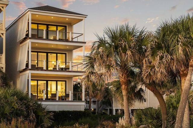 64 Grand Pavilion Boulevard, Isle Of Palms, SC 29451