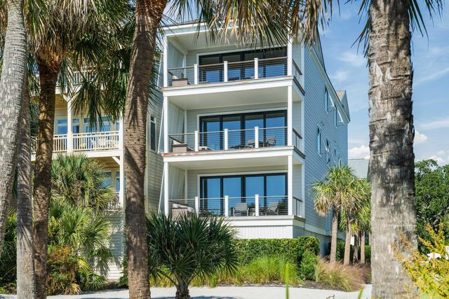 64 Grand Pavilion Boulevard, Isle Of Palms, SC 29451