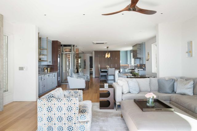 64 Grand Pavilion Boulevard, Isle Of Palms, SC 29451