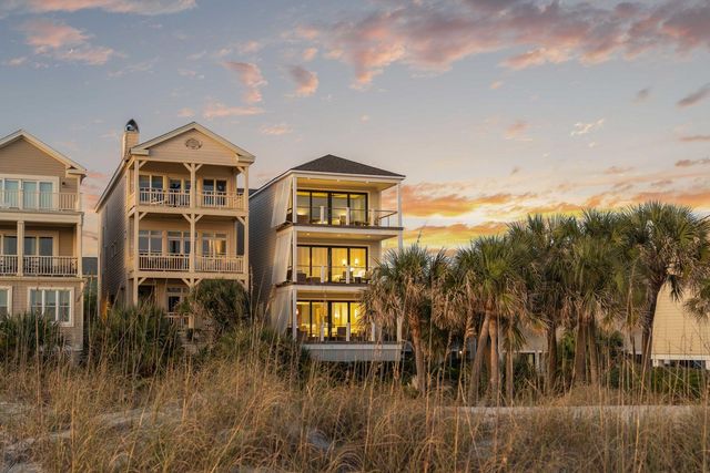 64 Grand Pavilion Boulevard, Isle Of Palms, SC 29451
