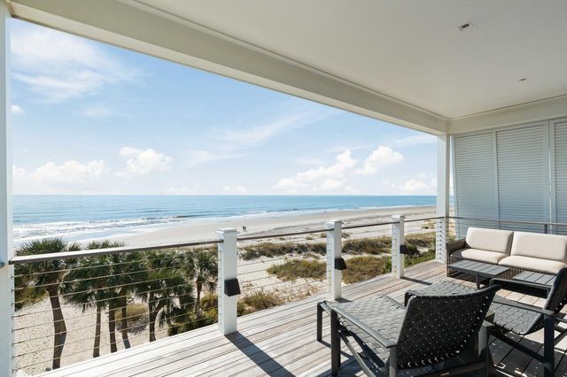 64 Grand Pavilion Boulevard, Isle Of Palms, SC 29451
