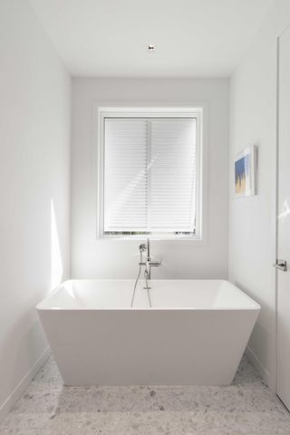 64 Grand Pavilion Boulevard, Isle Of Palms, SC 29451