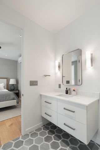 64 Grand Pavilion Boulevard, Isle Of Palms, SC 29451