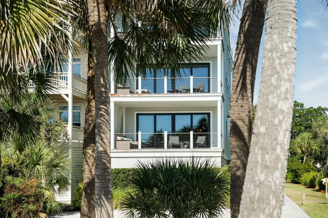 64 Grand Pavilion Boulevard, Isle Of Palms, SC 29451