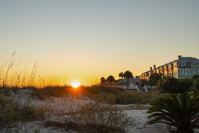 64 Grand Pavilion Boulevard, Isle Of Palms, SC 29451