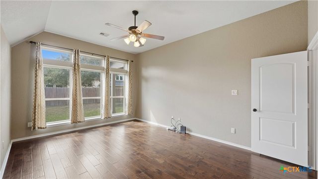 2125 Pioneer Pass, Seguin, TX 78155