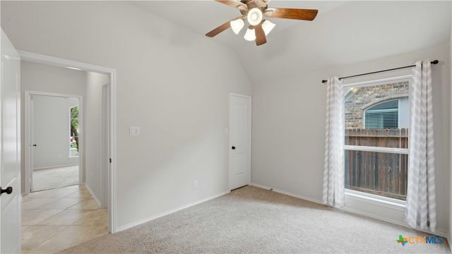 2125 Pioneer Pass, Seguin, TX 78155