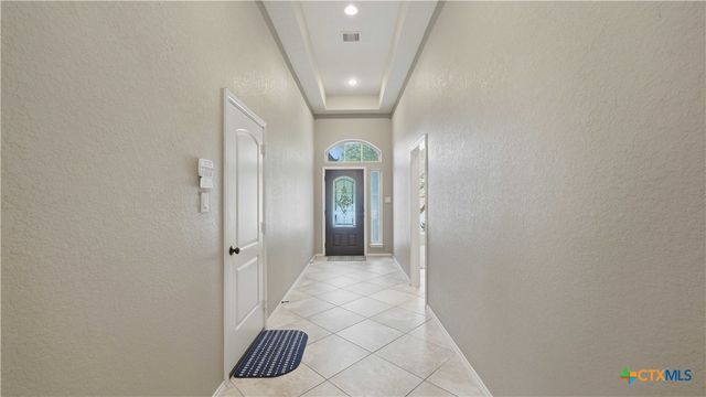 2125 Pioneer Pass, Seguin, TX 78155