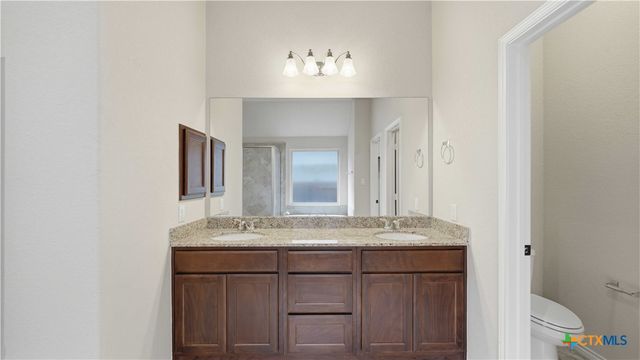 2125 Pioneer Pass, Seguin, TX 78155