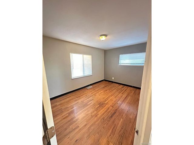 460 S Alcott St, Denver, CO 80219