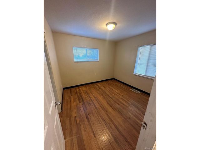 460 S Alcott St, Denver, CO 80219