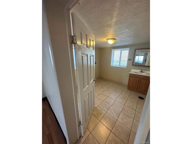 460 S Alcott St, Denver, CO 80219