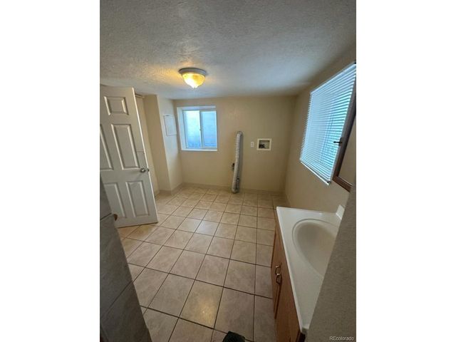 460 S Alcott St, Denver, CO 80219