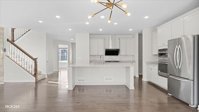 5020 Christa Court, Naperville, IL 60564