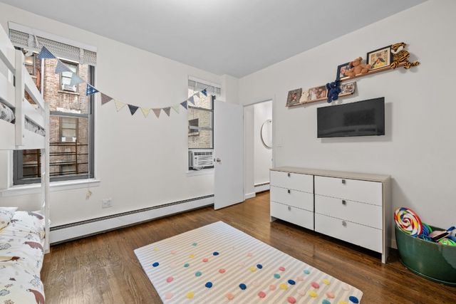 315 W 99th St Apt 5D, New York City, NY 10025