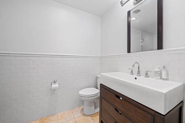 315 W 99th St Apt 5D, New York City, NY 10025