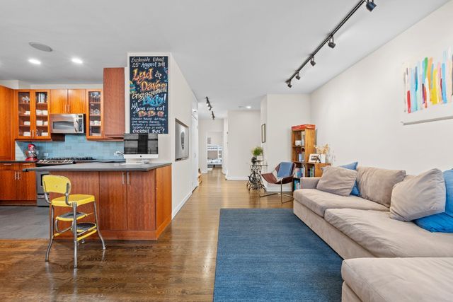315 W 99th St Apt 5D, New York City, NY 10025