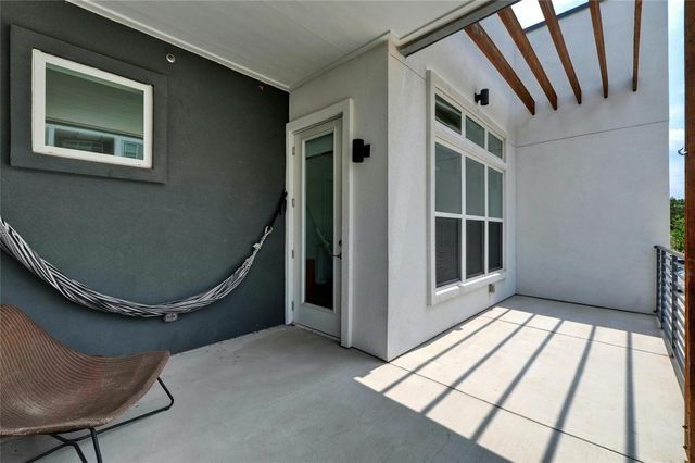 4901 Springdale. RD 102, Austin, TX 78723