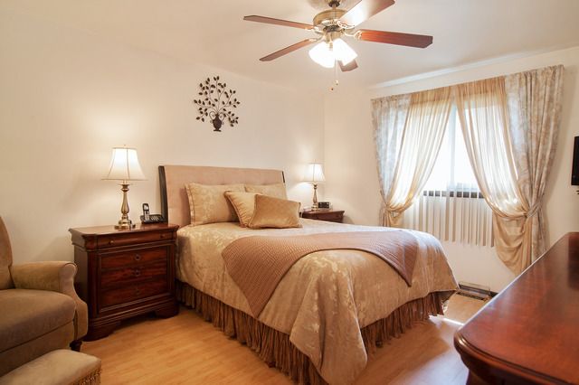 17555 Cypress Avenue, Country Club Hills, IL 60478