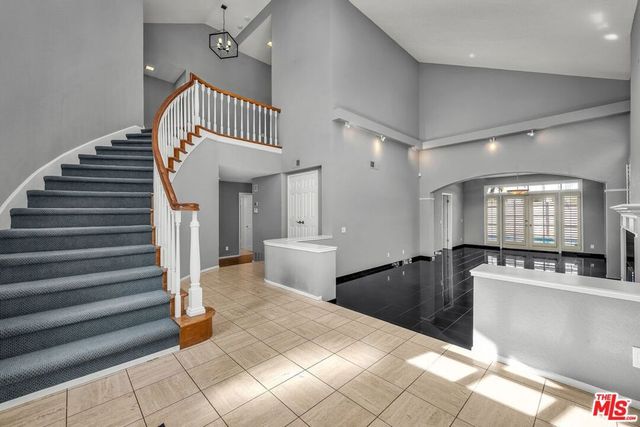 7513 W 83rd Street, Playa Del Rey, CA 90293
