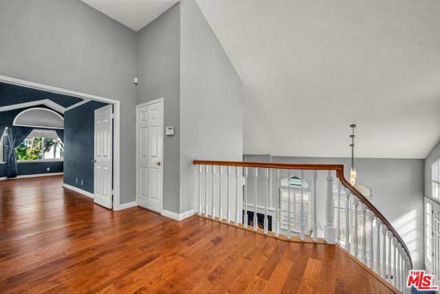 7513 W 83rd Street, Playa Del Rey, CA 90293