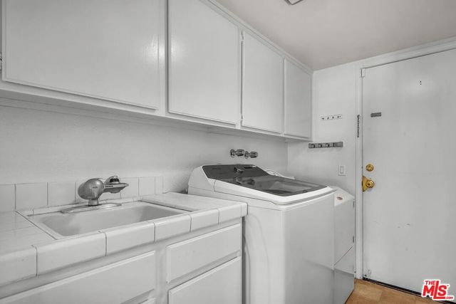 7513 W 83rd Street, Playa Del Rey, CA 90293