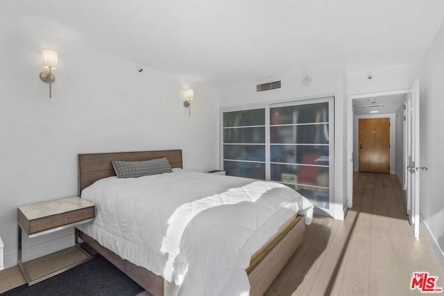 600 W 9th Street 1214, Los Angeles, CA 90015