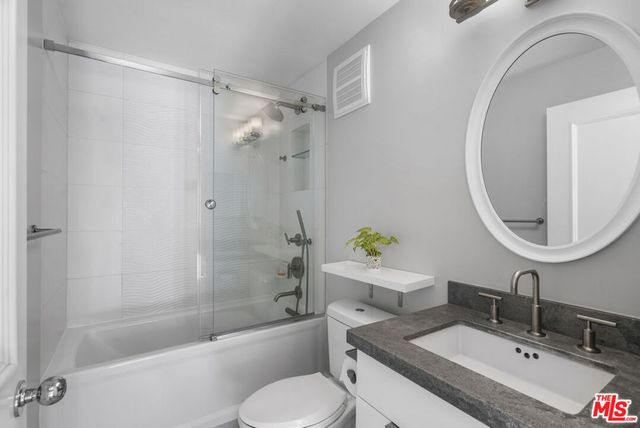 600 W 9th Street 1214, Los Angeles, CA 90015