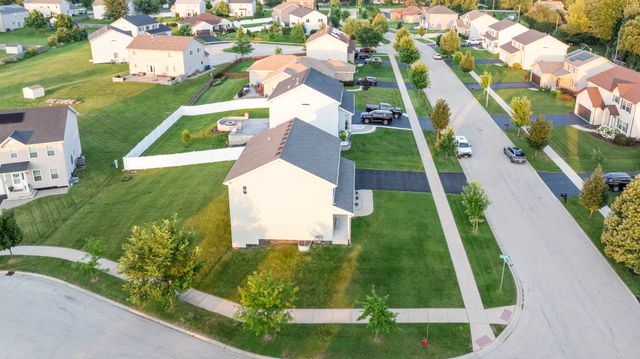 594 Camellia Avenue, Aurora, IL 60505