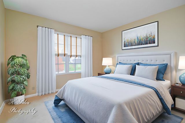 533 Nunda Trail, Crystal Lake, IL 60012