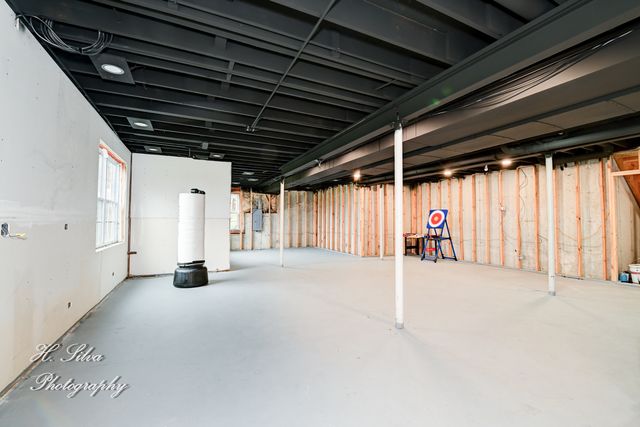 533 Nunda Trail, Crystal Lake, IL 60012