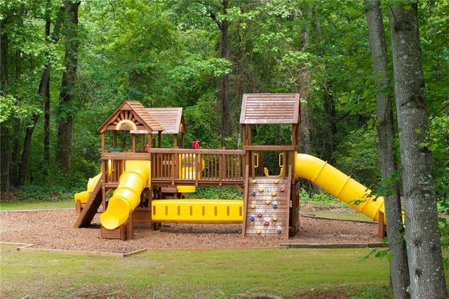 212 Regent Square, Woodstock, GA 30188