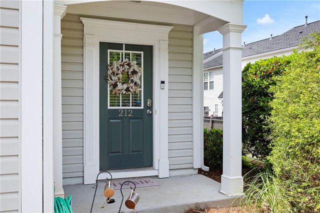 212 Regent Square, Woodstock, GA 30188