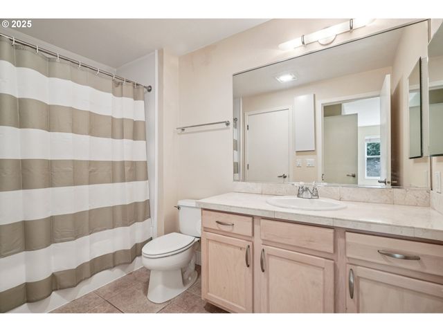 1500 Sw Park Ave 422, Portland, OR 97201