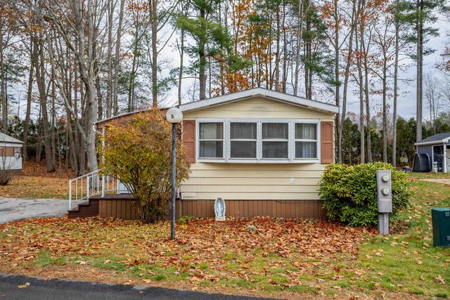 5 S Blueberry Lane, Rochester, NH 03867