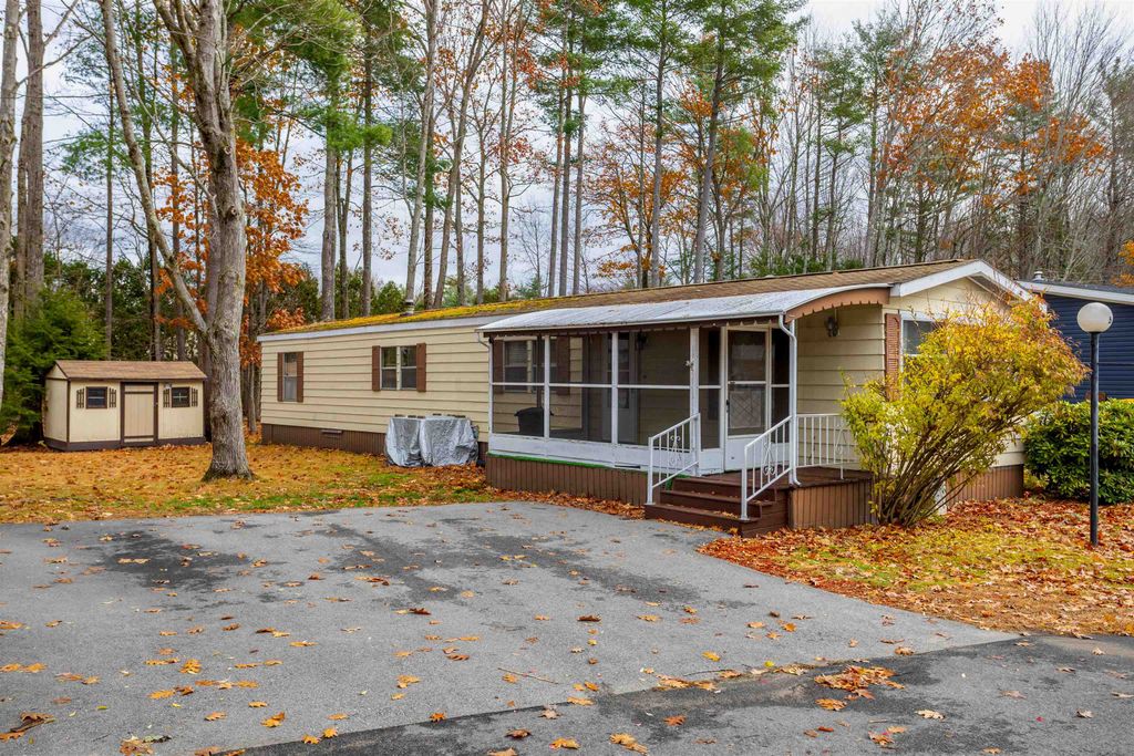 5 S Blueberry Lane, Rochester, NH 03867