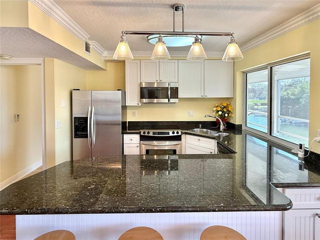 200 Greytwig Road 212, Vero Beach, FL 32963