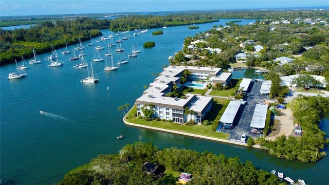 200 Greytwig Road 212, Vero Beach, FL 32963