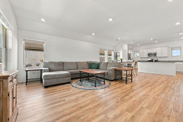 7526 Greenbriar Canyon Lane, Katy, TX 77493