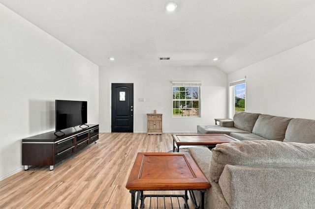 7526 Greenbriar Canyon Lane, Katy, TX 77493