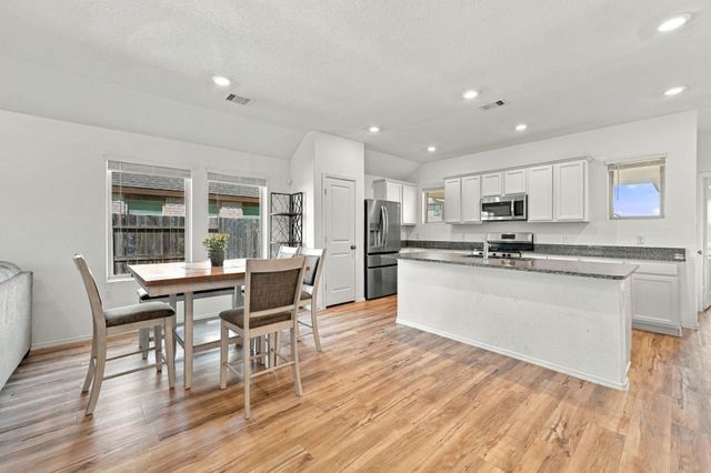 7526 Greenbriar Canyon Lane, Katy, TX 77493