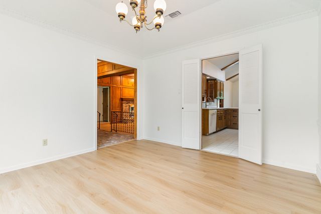 3004 Glasgow Drive, Arlington, TX 76015