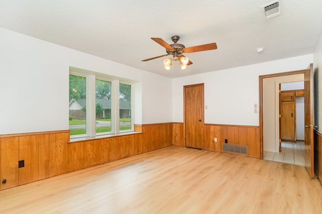 3004 Glasgow Drive, Arlington, TX 76015