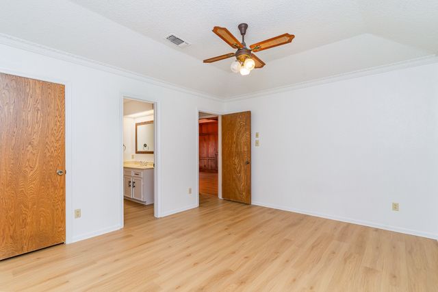 3004 Glasgow Drive, Arlington, TX 76015