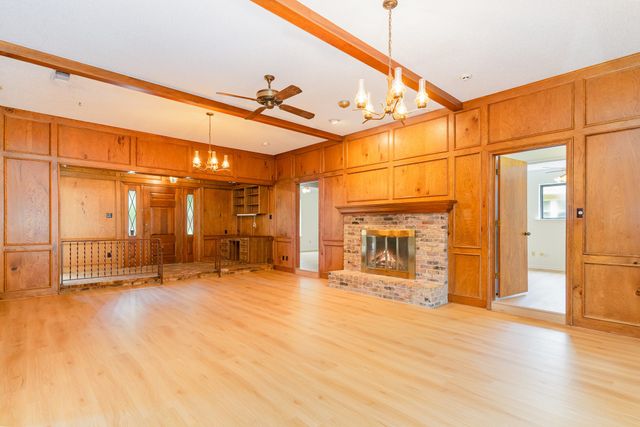 3004 Glasgow Drive, Arlington, TX 76015