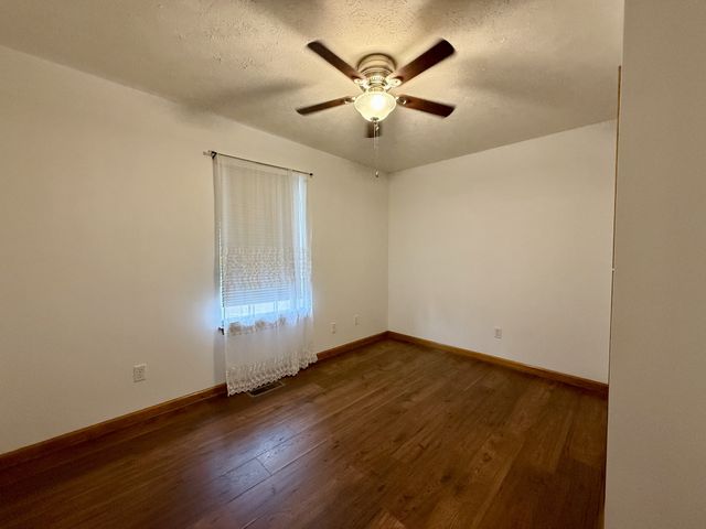 3623 Yager Rd, Mcminnville, TN 37110