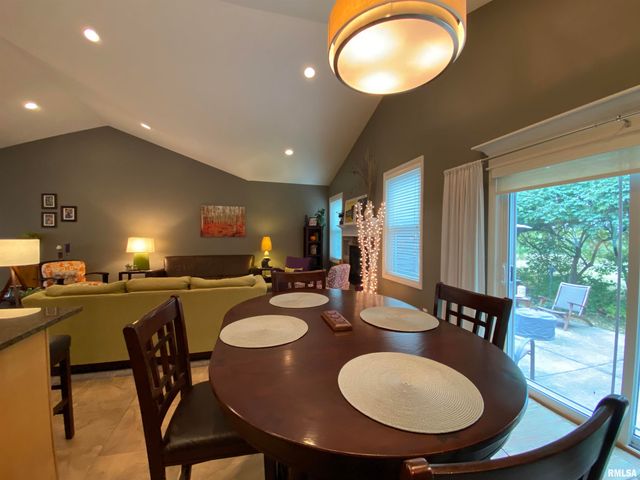 3910 W Anchor Drive, Peoria, IL 61615